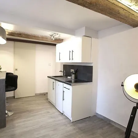 Apartment Gregbnb - T2 Ancien Et Moderne - Parking Inclus - 15min Gare *