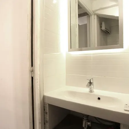 Apartment Gregbnb - T2 Ancien Et Moderne - Parking Inclus - 15min Gare Toulon